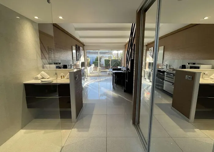 Luxe - 4 Personnes Moneypenny - Heliovillage Hv 107 - *
